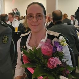 Titelbild von 'Jana Eulenstein wird 1. Kreisprinzessin'